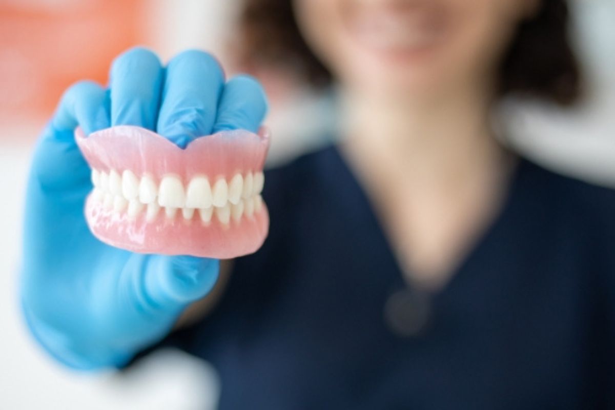 Is It Safe to Sleep with Dentures In Overnight